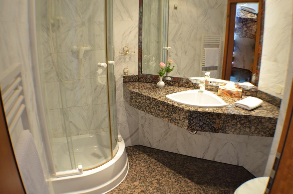 Hotel Fuerstenhof Rathenow Quarto foto